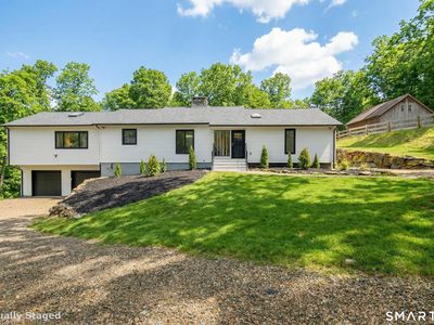 4 Windy Woods Circle