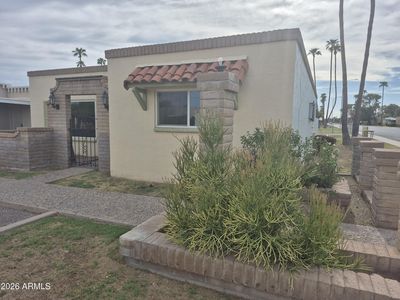 560 N HOBSON Plaza