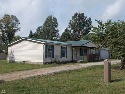 3697 Country Squire Blvd