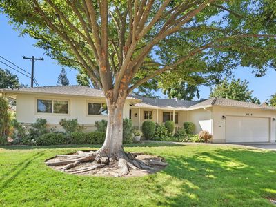 6218 Saint James Dr