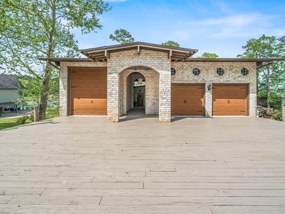 121 Holiday Ln