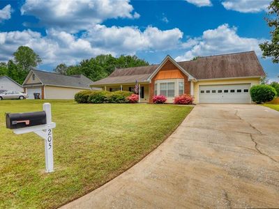 205 Summer Walk Dr