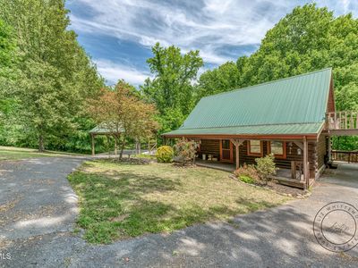 130 Redwood Dr