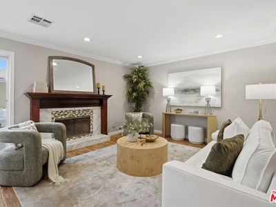 Property at 26206 Alizia Canyon Dr, Calabasas, CA