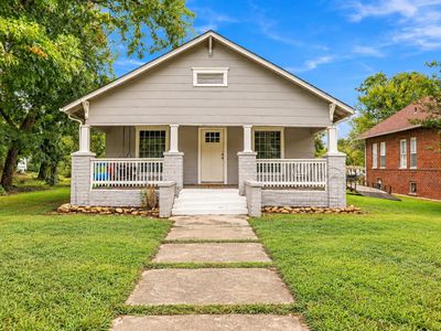 307 W Main St