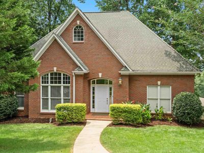 4019 Stonehaven Cir