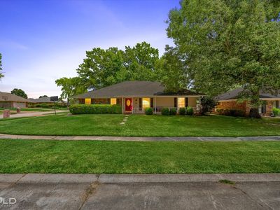 8809 Cromwell Dr
