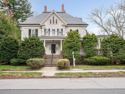 16 Quincy St