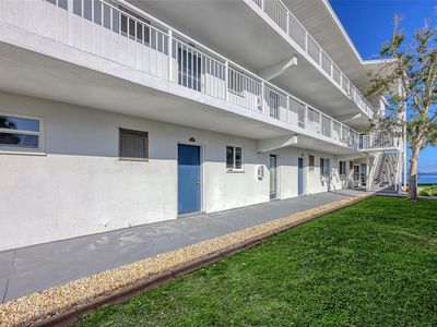 769 John Ringling Blvd #3