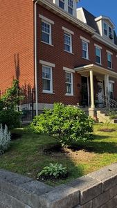1244 W North Ave