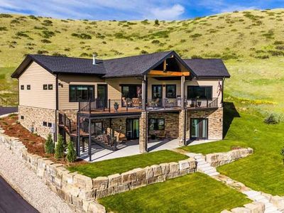 9 Range View Dr