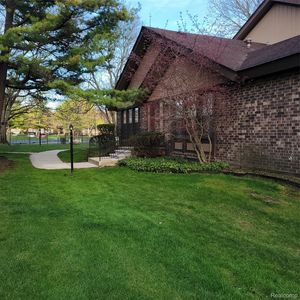 25191 Greenbrooke Dr