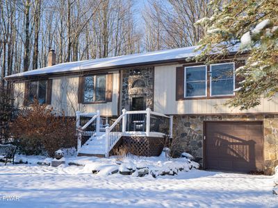 Property at 28 Woodcrest Ln, Lake Ariel, PA