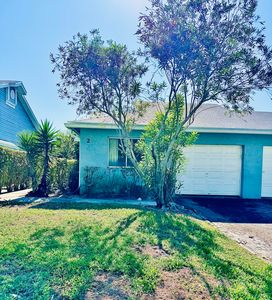 3795 Island Club Circle E #10