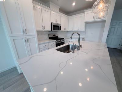 38 Fern Ln