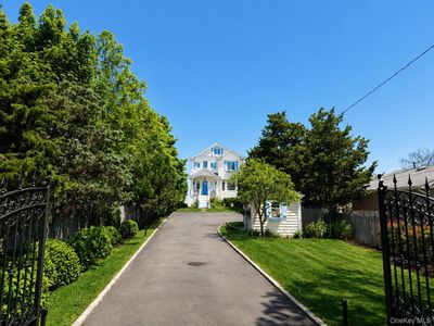 136 Asharoken Avenue