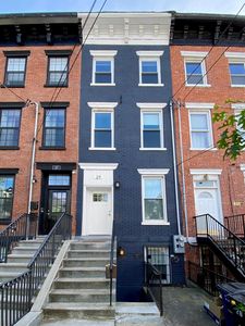 29 Belmont Ave