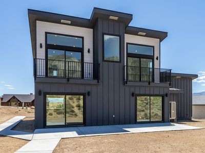 4805 Alison Ln
