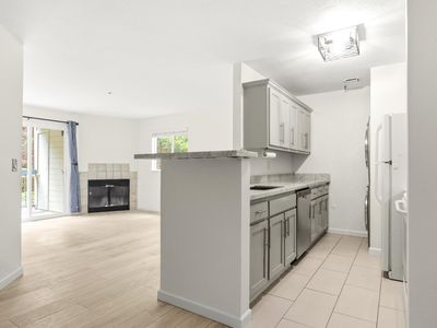 1450 Bel Air Dr APT 102