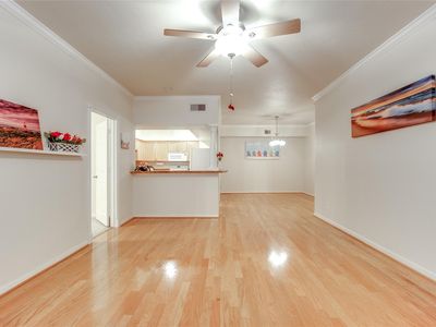2255 Braeswood Park Dr APT 235
