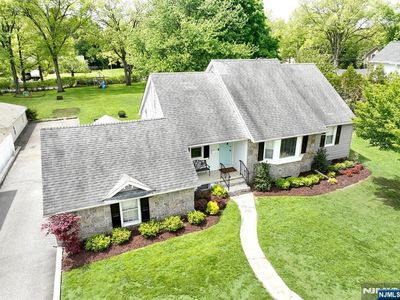 Property at 7 Madison Hts, Wyckoff, NJ