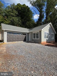 303 W Swartzville Rd