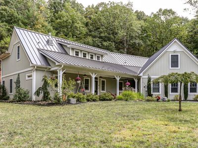 6 Maple Grove Rd