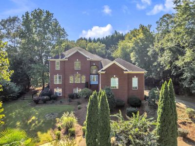 643 Mount Vernon Ln