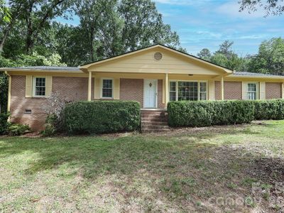 210 Cliffside Dr