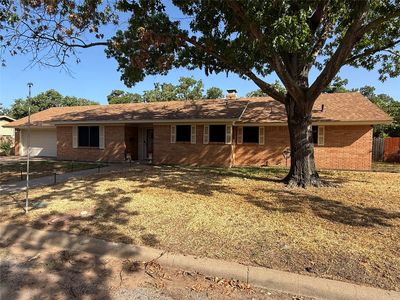 604 Kingwood Dr