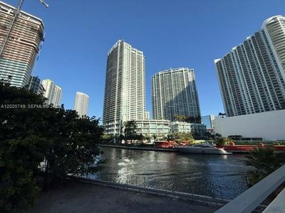 92 SW 3rd St APT 1804