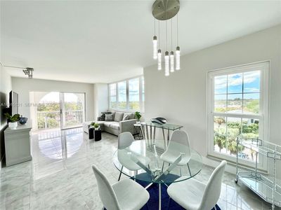 250 NE 20th St #5250