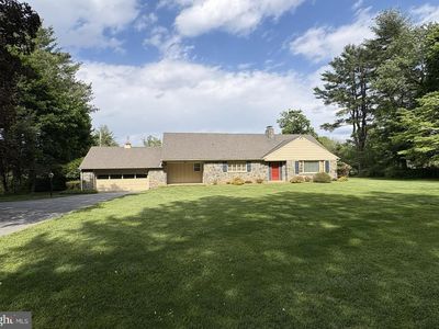 1515 N Valley Rd