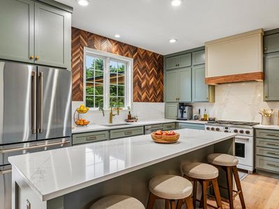 1338 Chickadee LANE
