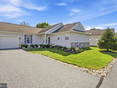 150 E Foxchase Ln