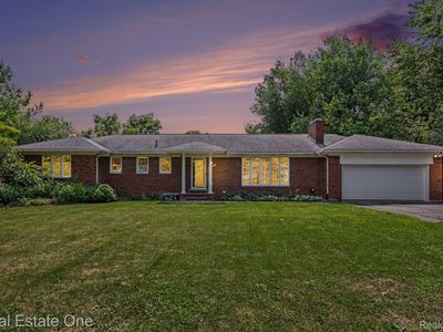 2888 Colonial Way