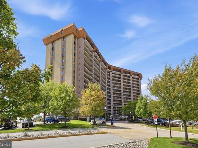 10918 Valley Forge Cir #918