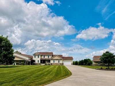 1364 Disterdick Ln