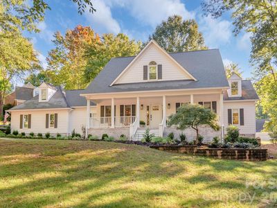 211 Pat Stough Ln