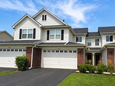 Property at 475 Dancer Ln, Oswego, IL