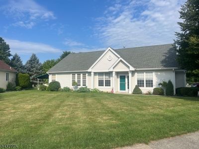 9 Buckingham Cir