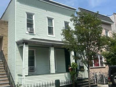 522 42nd St