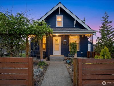 1909 24th Street