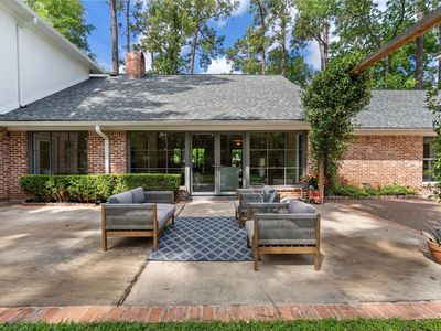 802 Flint River Dr