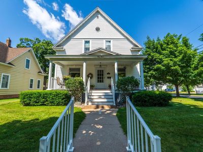 330 North 5TH AVENUE