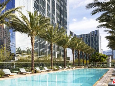 877 Francisco St APT 2305
