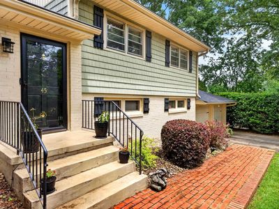 45 Ridgeway Dr