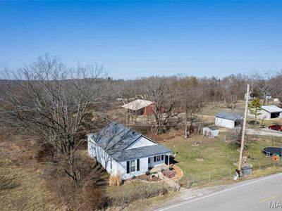 1921 W Springfield Rd