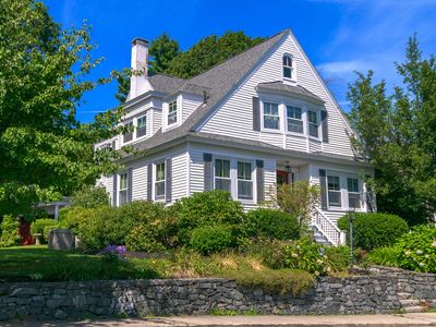 7 Mountain View Road