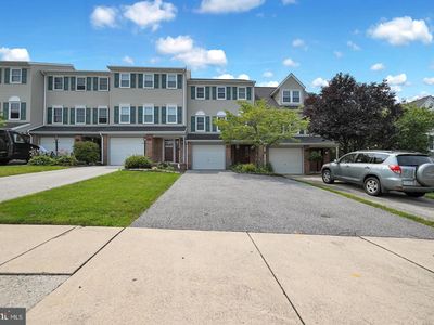 765 Robin Hill Cir